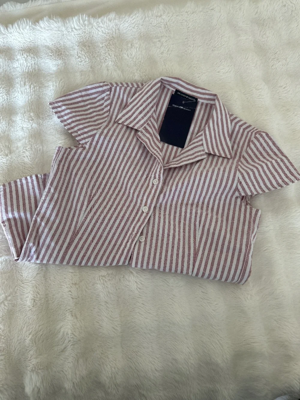 Brand new with tags - Brandy Melville cap sleeve striped top - Picture 1 of 3